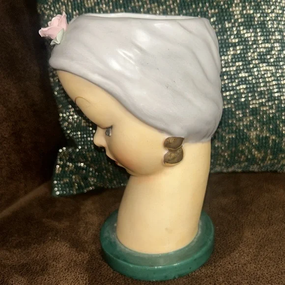 Vintage uoagco porcelain lady head vase/planter - Picture 6 of 8